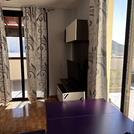 Vacacional Gara 아데제